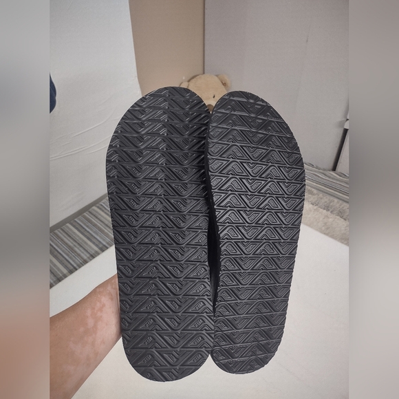 Reef Charcoal Flip Flops - Picture 4 of 4